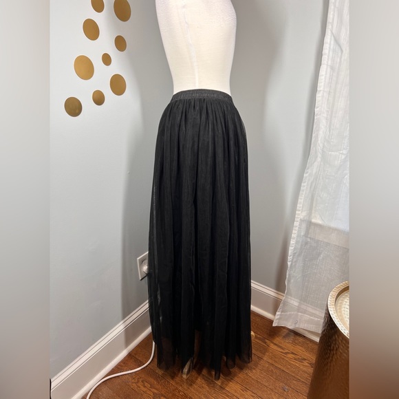 EUC Yuluosha Long 2 Layer Tulle Maxi Skirt - Picture 4 of 8